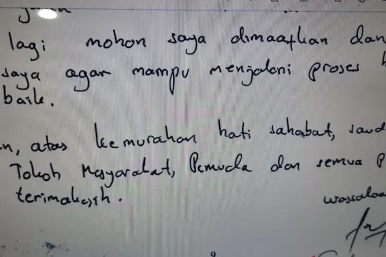 tangkapan layar- Potongan surat permintaan maaf yang ditulis Ferdinand Hutahaean, tersangka kasus dugaan ujaran kebencian bermuatan SARA, di Rutan Bareskrim Polri, Jakarta, Senin (17/1/2022).  (ANTARA/Laily Rahmawaty)
