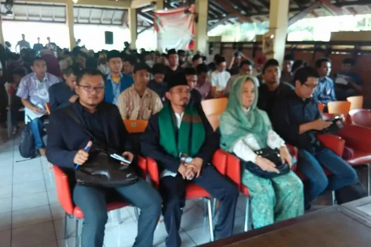 Ketum GSN bersama para jama'ah Santri Nusantara (instagram)