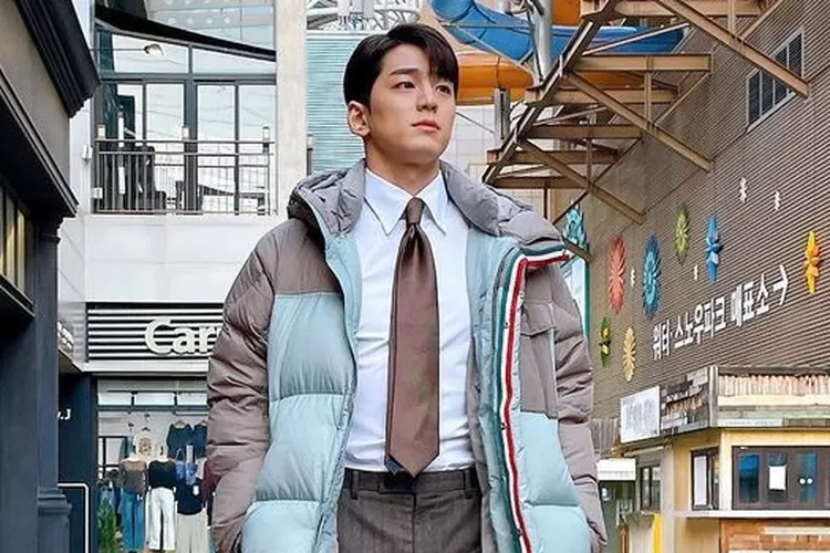 Ternyata Cha Sung Hoon Seketaris Pribadi Kang Tae Mu Dalam Drama A