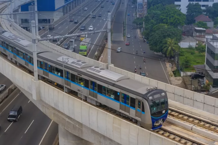 Jangan Bingung Ini Cara Naik Jadwal Dan Rute Mrt Jakarta Terbaru Hops Id