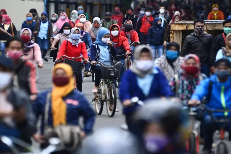 Jumlah Pesangon Korban PHK Menurut Perppu Cipta Kerja - Ayo Semarang