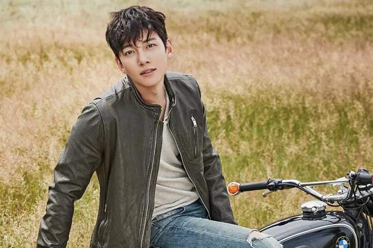 Meski tidak suka camping di pantai, Ji Chang Wook ungkap ingin