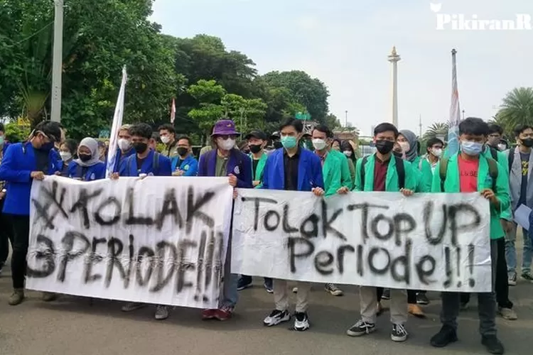 Lokasi Demo Pindah Ke Gedung DPR, Berikut 4 Tuntutan Terbaru BEM SI ...