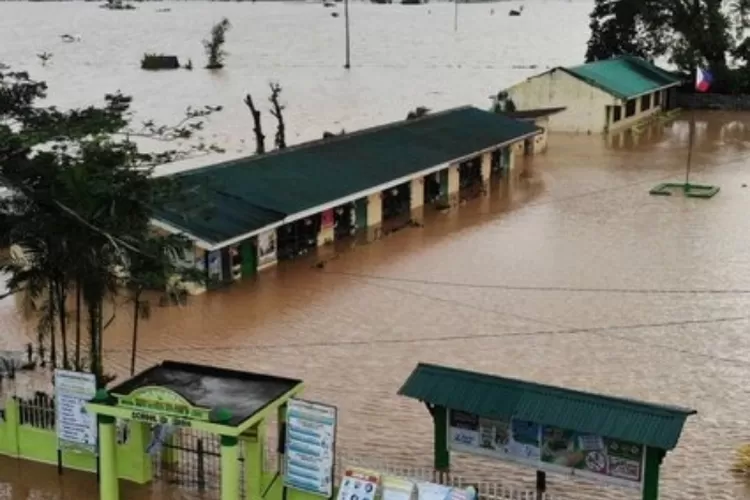 Fenomena Alam: Cara Menanggulangi Banjir Rob - Harian Haluan