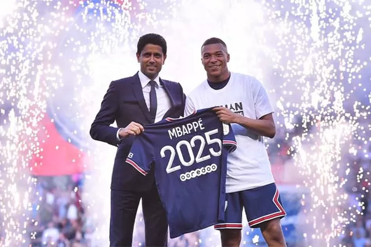 Kylian Mbappe Resmi Bertahan Di PSG, Teken Kontrak Baru Hingga 2025 ...