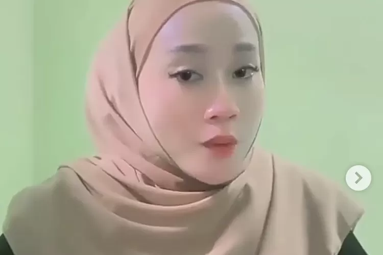 Wanita Cantik Yang Buat Konten Tiktok Pamerkan Buah Dada Akhirnya Minta