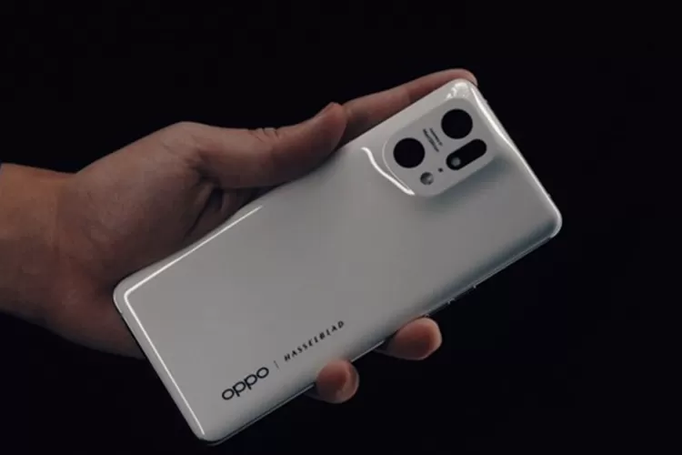 Cek Harga Dan Spesifikasi Oppo Find X5 Pro 5g Hp Flagship Yang Andalkan Kamera Ayo Semarang 0047