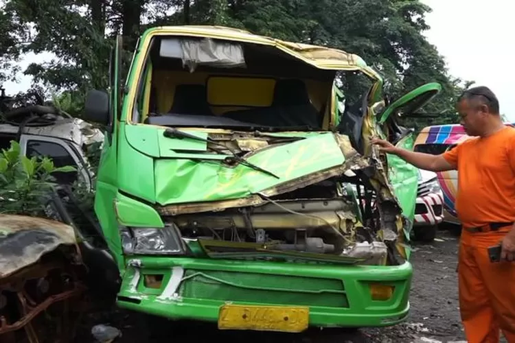 Empat Korban Terluka, Korban Selamat Ungkap Fakta Baru Kecelakaan Tol ...