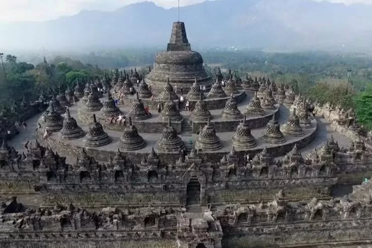 Peningkatan Suhu Sebabkan Batuan Candi Borobudur Mengelupas Suara