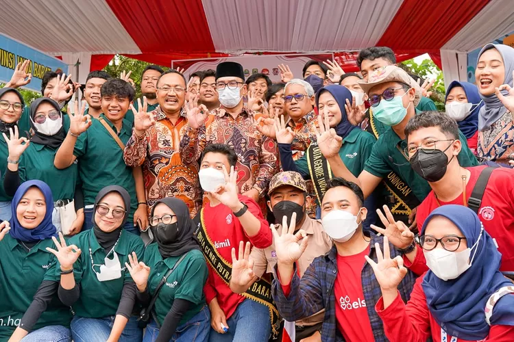 Peringati Harganas Ke-29, Ridwan Kamil Ajak Semua Keluarga Di Jawa ...