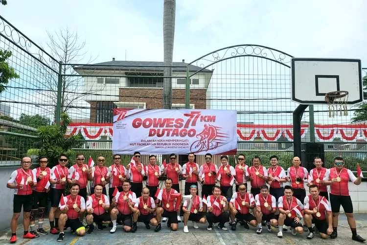 Rayakan HUT RI Ke-77, Grup Gowes Duta Garden Tangerang Bersepeda ...