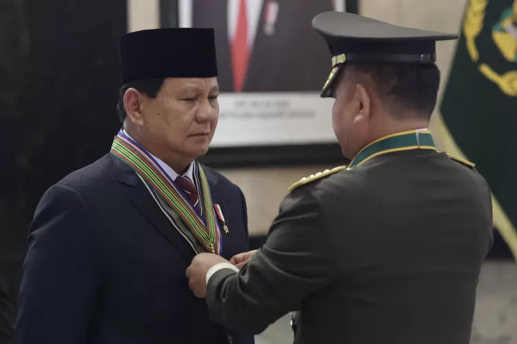 Terima Empat Bintang Kehormatan Utama Sekaligus, Prabowo Ucapkan Terima ...