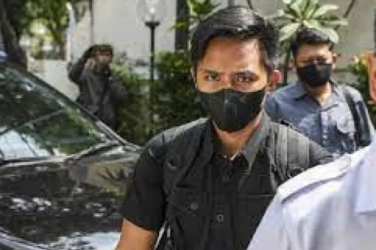 Pantau 24 Jam Hingga Keterangan Tanpa Hadir Di Sidang Kode Etik Ferdy ...