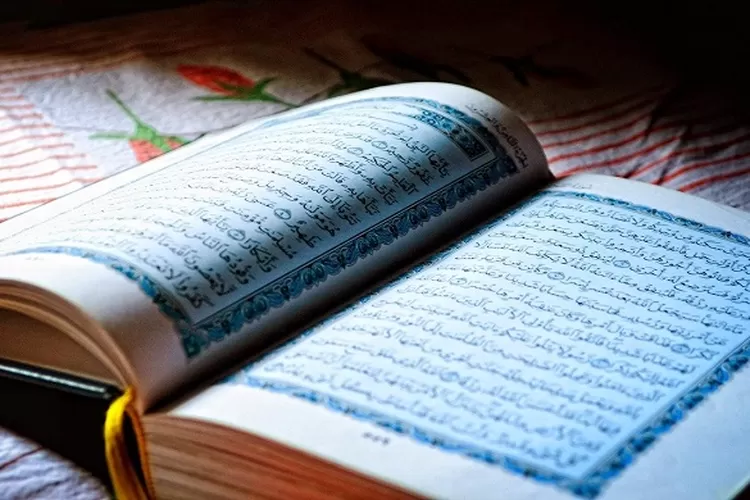 Cara Khatam Alquran 30 Juz saat Puasa Ramadhan, Ini 8 Keutamaan Baca