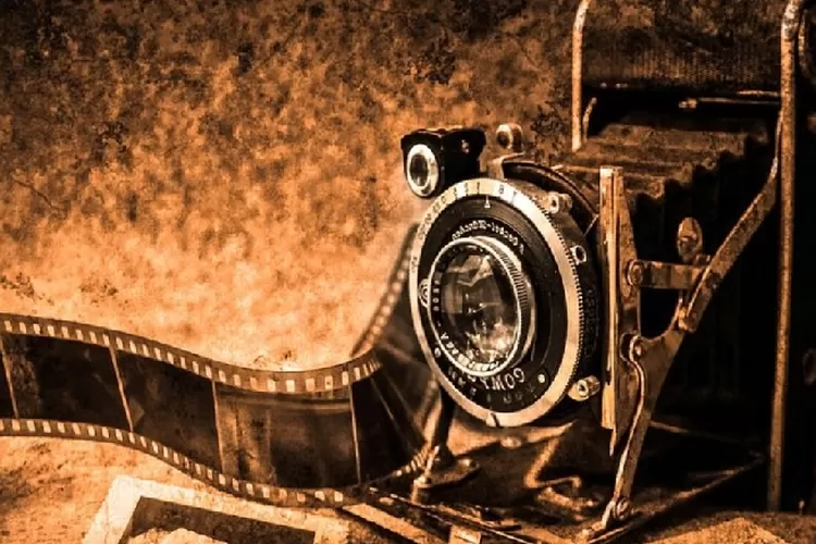 Camera (Pixabay)