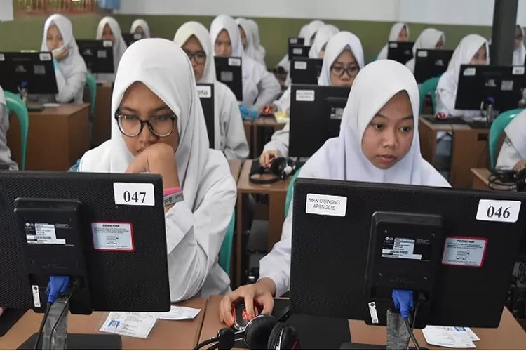 Keren! 100 Sekolah Terbaik Di Jawa Timur Berdasarkan Nilai Rata-rata ...