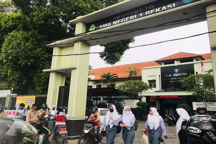 25 Sekolah Terbaik Di Kota Bekasi Berdasarkan Nilai Rata-rata UTBK 2022 ...