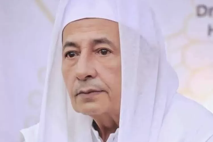 Habib Lutfi Bin Yahya, Pekalongan, sumber : facebook @ala_nu