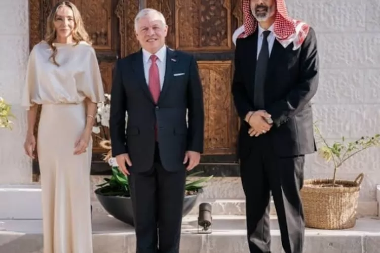 pernikahan Putri Bulgaria dan pangeran Yordania  (tangkapan layar @Cnninternational.com)