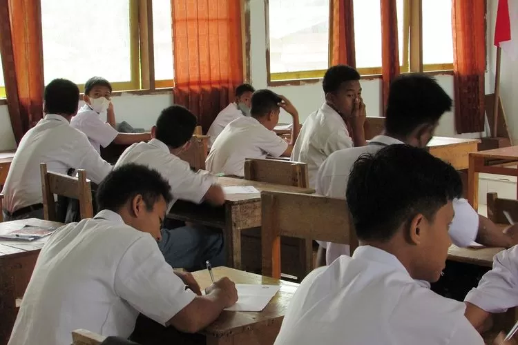 Kisi-Kisi soal dan Jawaban PTS Sejarah Indonesia Kelas XI KD, Evaluasi  Perang Lawan Keserakahan VOC Abad 16-18 - Urban Jabar