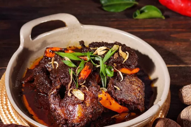 Gabus Pucung, menu destinasi wisata kuliner khas Betawi yang legendaris di Jakarta. (Instagram @hanifah_nrm)