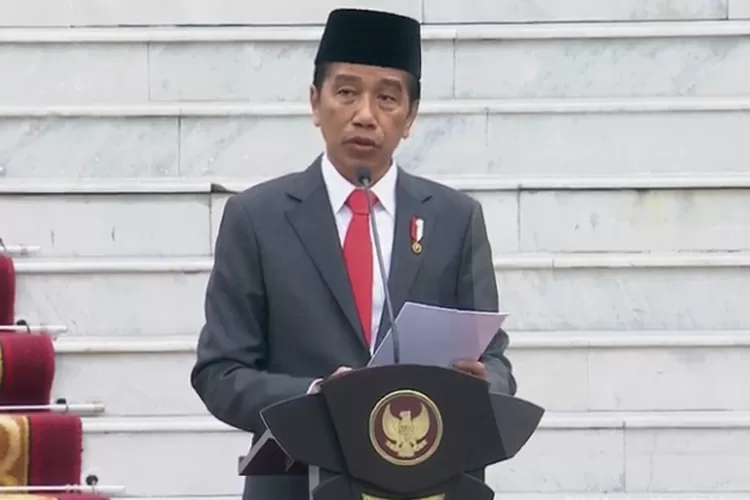 Joko Widodo Pimpin Upacara Parade Senja Di Kementerian Pertahanan - Dio Tv