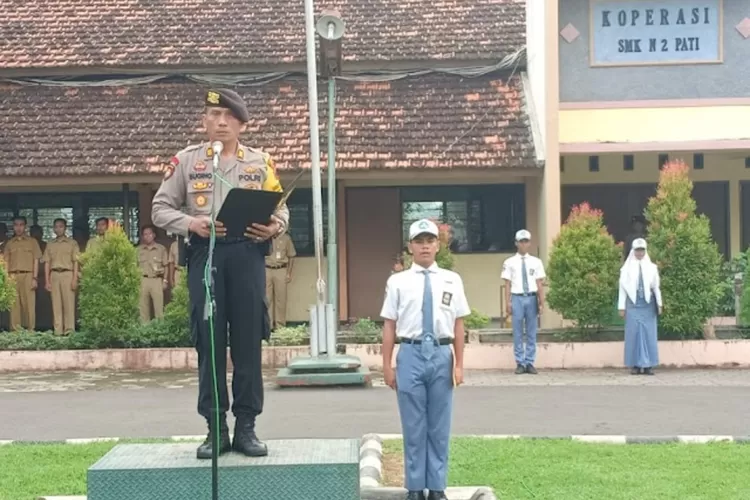 Contoh Teks Amanat Pembina Upacara Singkat Tentang Generasi Muda ...