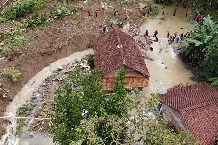 1 Orang Meninggal Dunia Dalam Bencana Banjir Dan Tanah Longsor Di ...