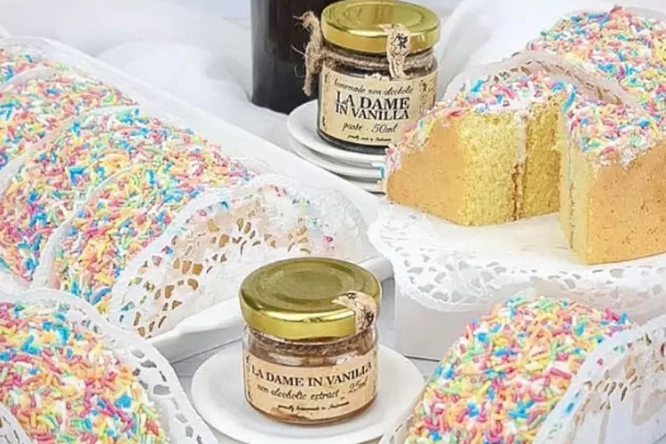 Half birthday cake, Food & Drinks, Homemade Bakes on Carousell