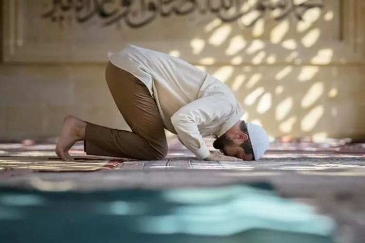 Subhanallah Ternyata Ini Manfaat Gerakan Sholat Bagi Kesehatan Ijen