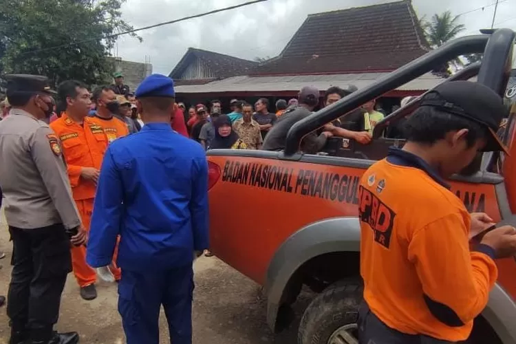 Korban Terakhir Hilang Terseret Aliran Sungai Di Blitar Ditemukan ...