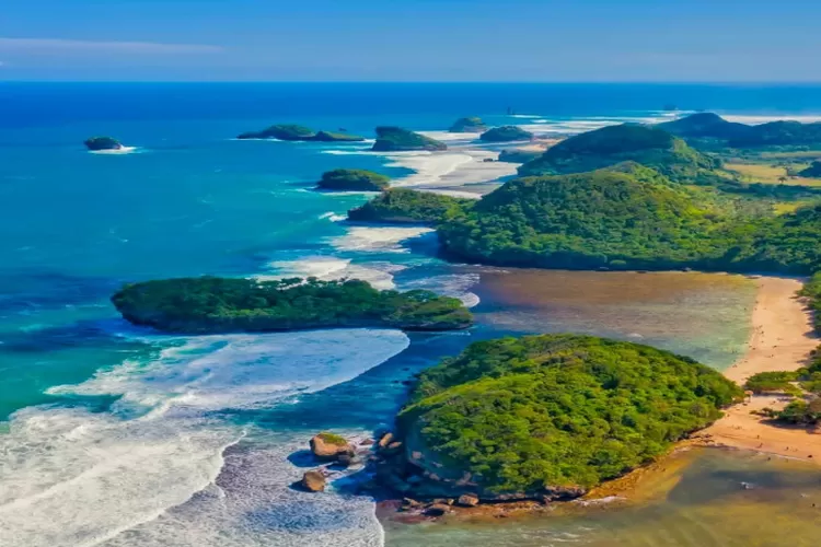 Pantai Teluk Asmara Daya Tarik Keindahan Ala Raja Ampat Di Malang Insiden 24 