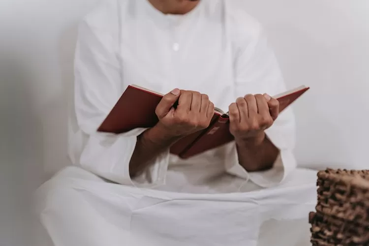 Bacaan Doa untuk Orangtua dalam Bahasa Arab, Latin, Artinya