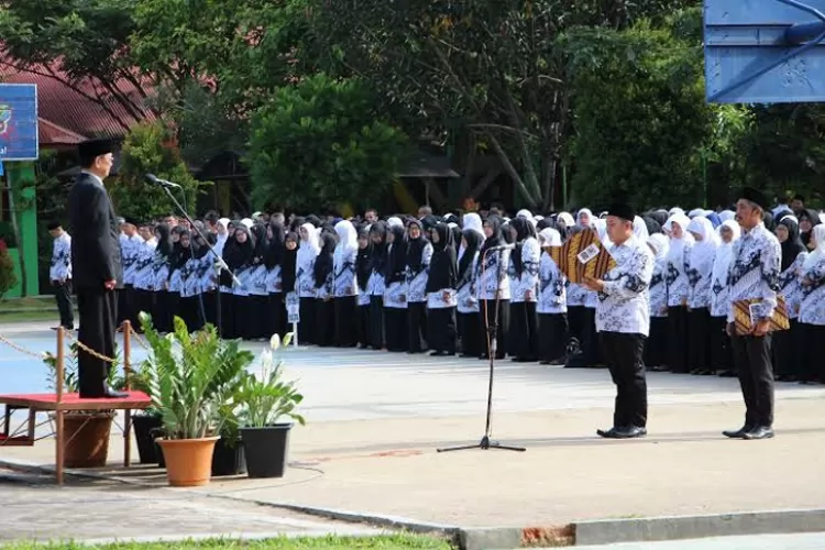 Hymne Hari Guru Nasional Sesuai Pedoman Kemendikbud, Lengkap Dengan ...