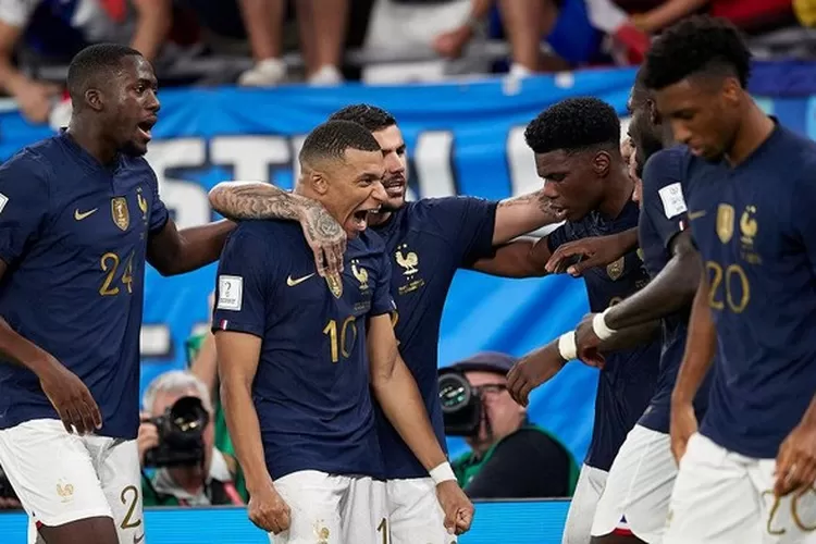 YHAAAAAAA : Mbape dkk, sedang lakukan selebrasi usai dipastikan mentap mantap ke 16 Besa Piala Dunia 2022. (Getty Images/Quality Sport Images ) (Arif Budiman)