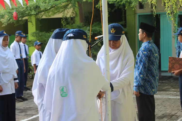 Contoh Teks Amanat Pembina Upacara Tema Tahun Baru 2023 Singkat Hanya 4 ...