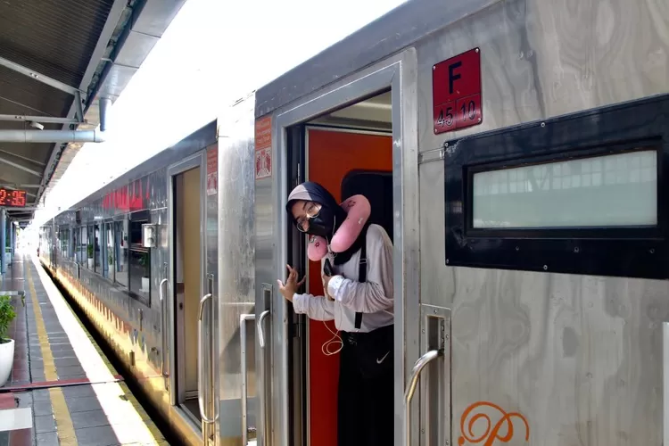 Jelang Libur Nataru Kai Daop Jakarta Tambah Ka Dari Stasiun Gambir Dan Pasarsenen Cek