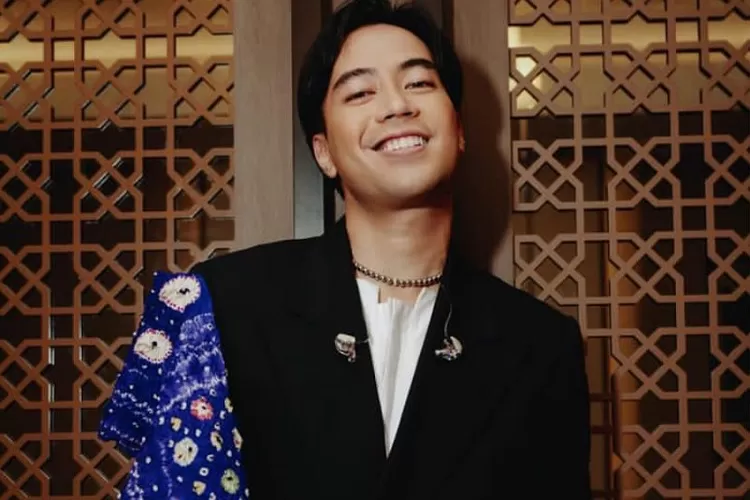 Vidi Aldiano pamit dari dunia hiburan karena sakit yang diderita, panen doa dari netizen. (Instagram/ @vidialdiano)