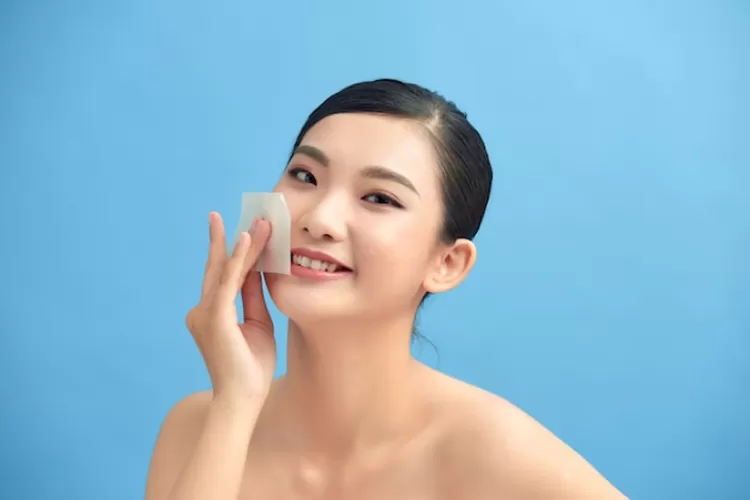 Tampil Cantik Seharian! Ini 4 Rekomendasi Skincare Untuk Kulit ...