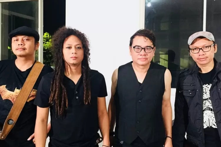 Usai Rilis Lagu 'Pesonamu', Grup Band Stinky Hadir Di Grand Dragon ...