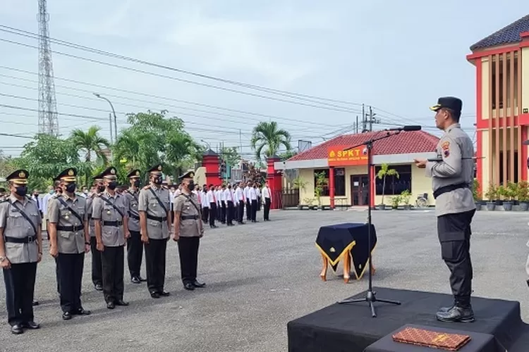 VIRAL! Wartawan TVRI Dilantik Menjadi Kapolsek, Menyamar Selama 14 ...