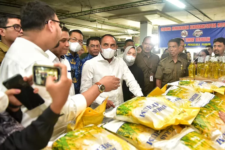 Harga Kebutuhan Pokok Naik Menjelang Nataru Di Berbagai Kota - Ihwal