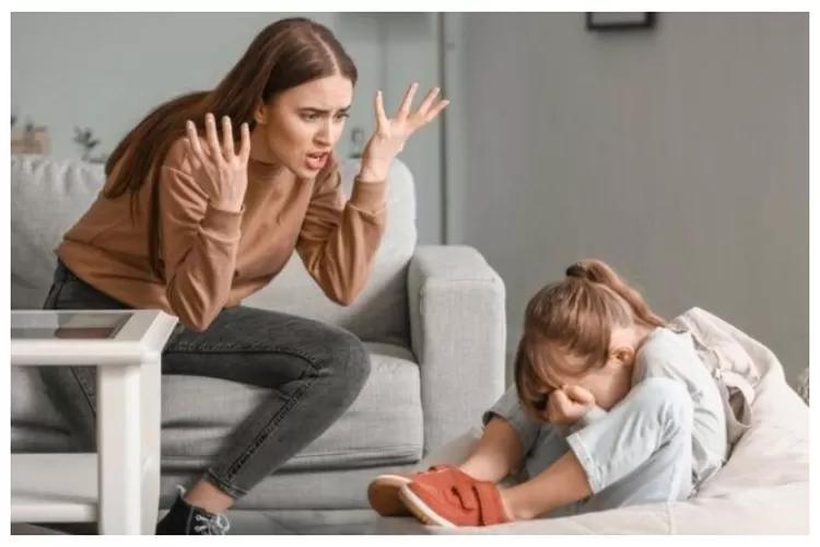 5 Tips Untuk Orang Tua Mengendalikan Emosi Ketika Anak Membuat