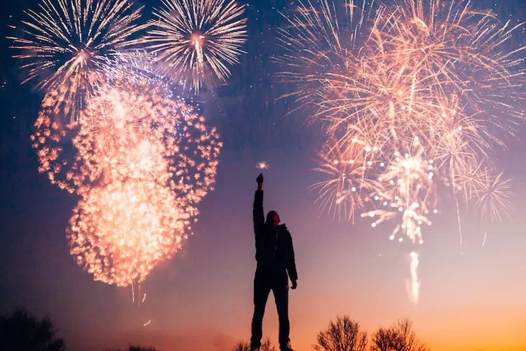 15 Ucapan Selamat Tahun Baru 2023 Dalam Bahasa Inggris yang Penuh Doa dan Harapan yang Baik  Cocok Caption Sosial Media (Foto oleh Rakicevic Nenad dari Pexels)