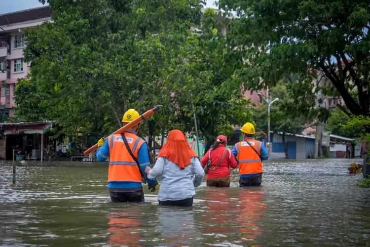 Jawa Tengah Masih Berpotensi Cuaca Ekstrem, Yuk Warga Siap Siaga Hingga ...