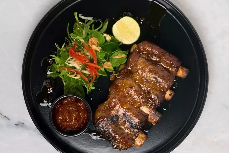 Punya Menu Nasi Goreng Siam Full Daging Babi Crispy, MENSA The Table Cocok untuk Nikmati Fine Dining Non Pork Juga (Instagram mensasemarang)