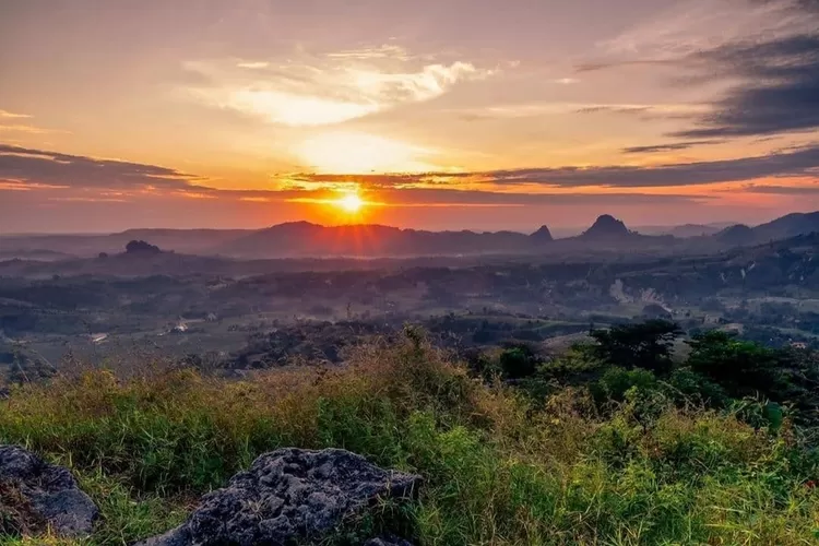 Akhir Pekan, Destinasi Wisata Negeri Di Atas Angin Bojonegoro Cocok ...