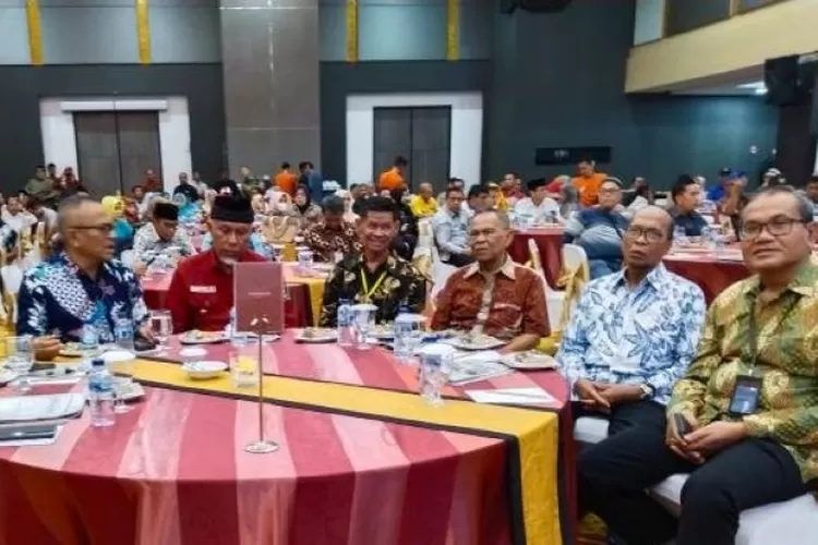 Basril Basyar Dilantik Ketua PWI Sumbar Periode 2022-2027, Selamat ...