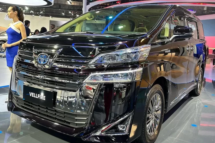 Cek Harga Dan Spesifikasi Toyota Alphard Dan Vellfire Terbaru Bulan Januari Masih