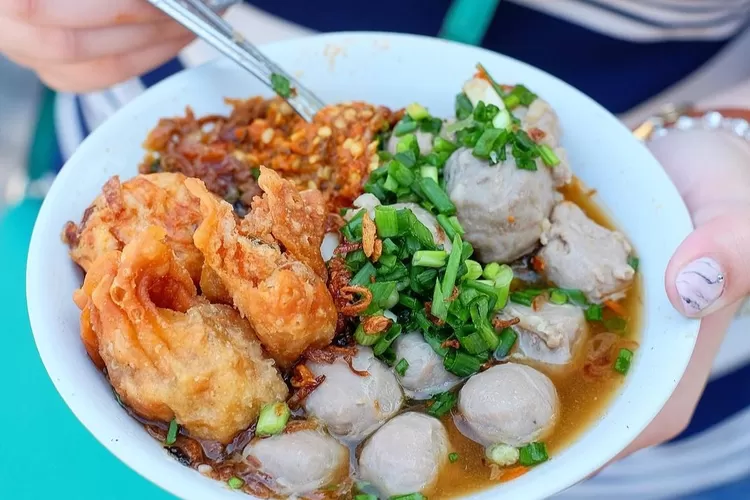 Lokasi Bakso Jeroan Paling Enak Di Malang Cingur Sapi Yang Bikin